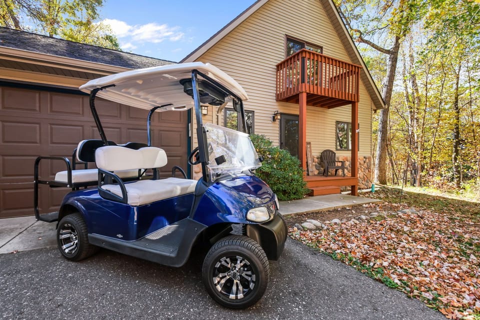 4 person golf cart to enjoy around the city.
