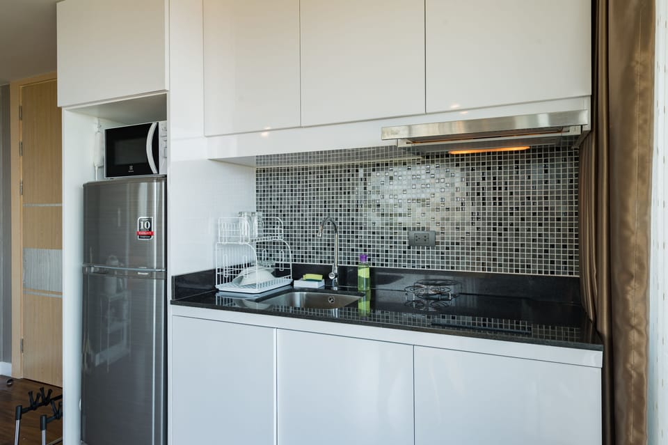 Sea Breeze Apartment@Sriracha Chonburi