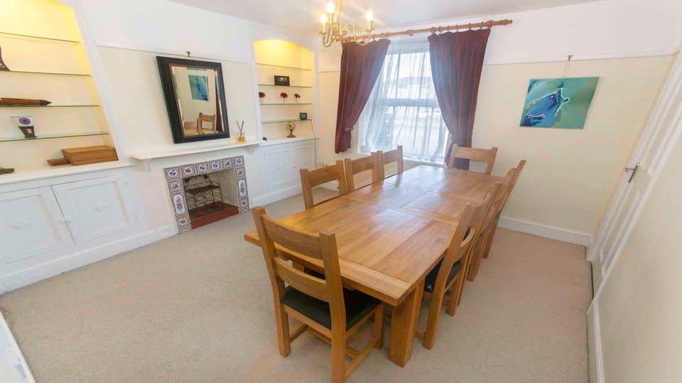 Breakfast family time before a day at the beach