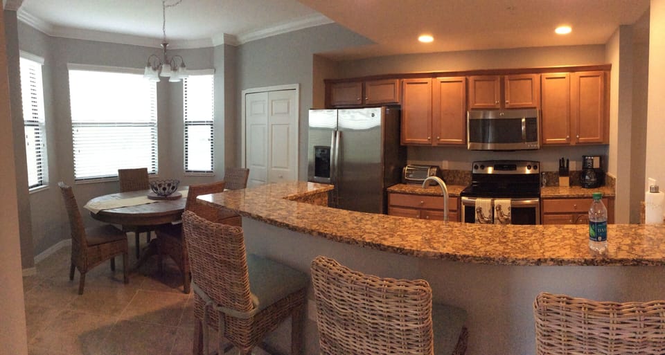 Kitchen/Dinette