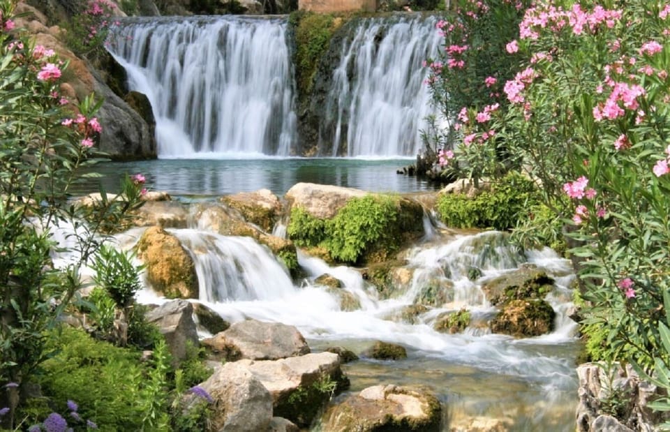 Natural waterfalls Fonts d’Algar, day trip, 90mins drive. 