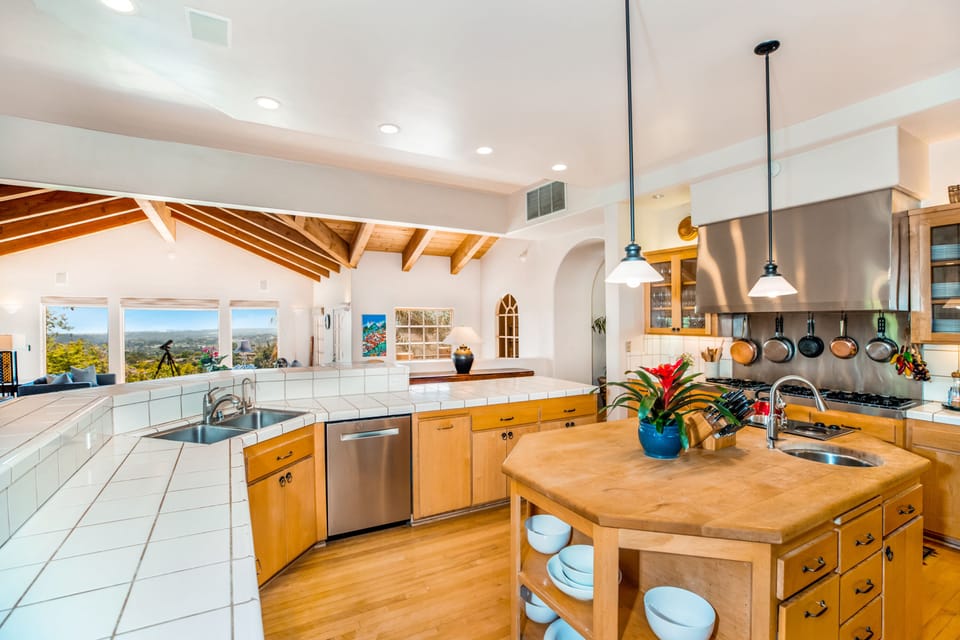 Gourmet Kitchen