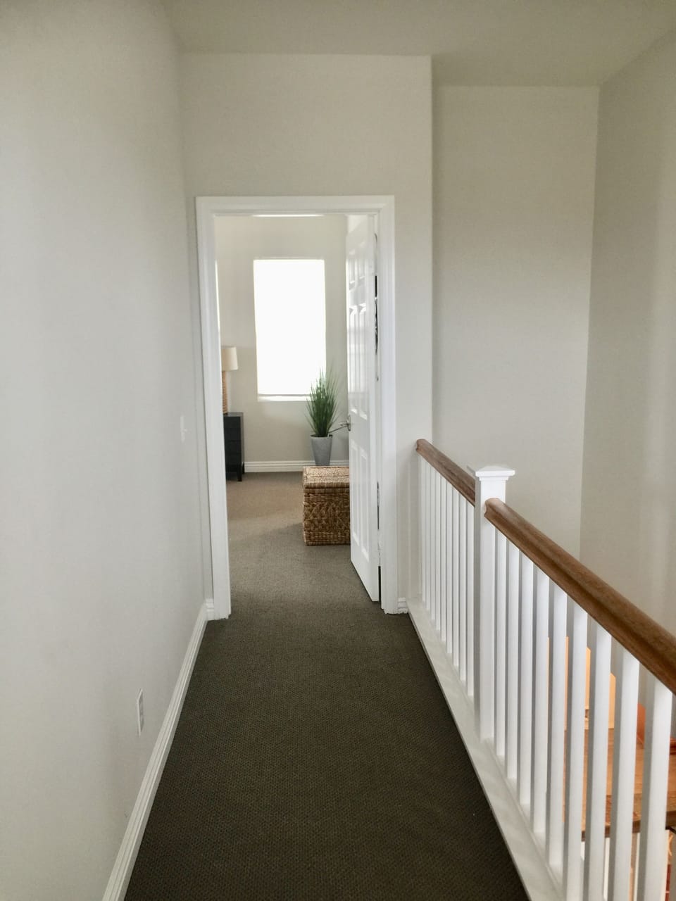 HALLWAY LOOKING TO MASTER