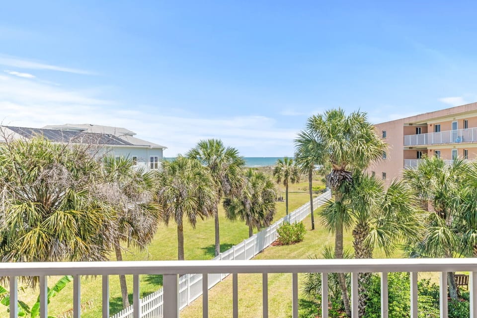 Ocean views are directly ahead from this spacious third floor balcony 