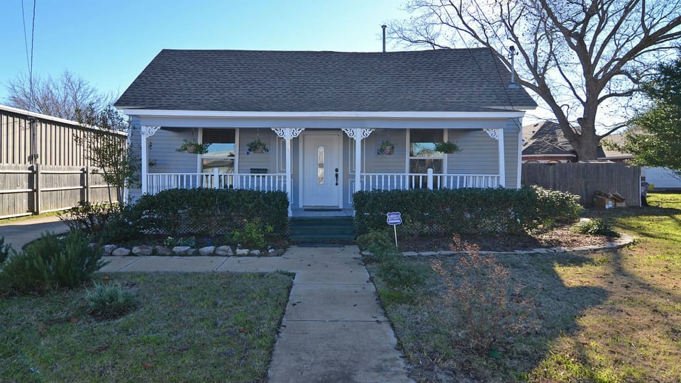 Front view of Blue Elm House.