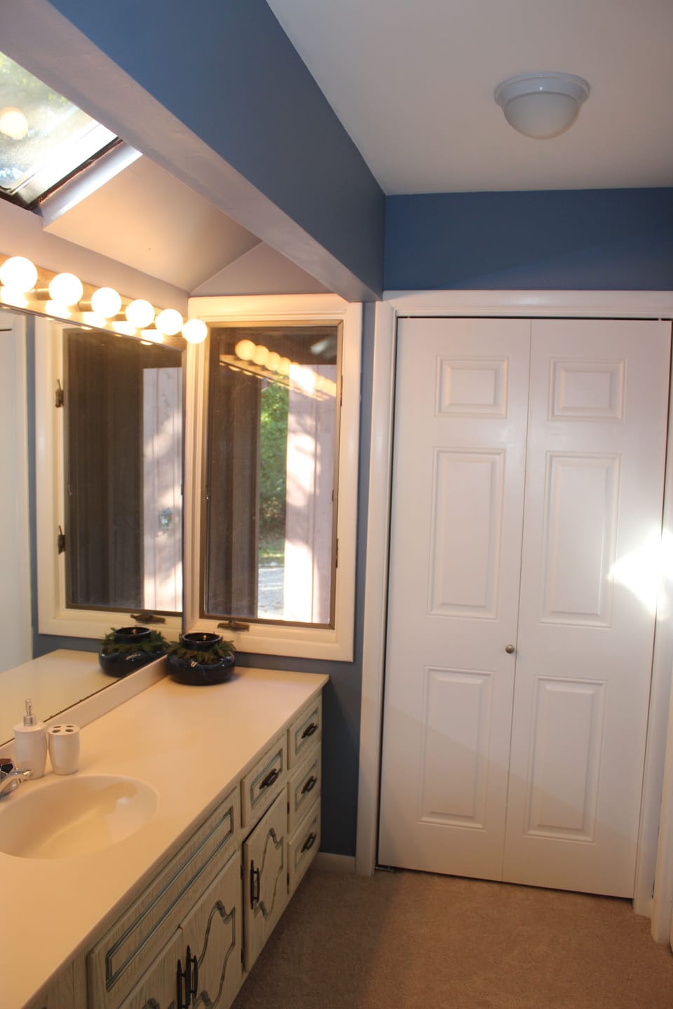 Walk in Closet Master Bedroom Main House