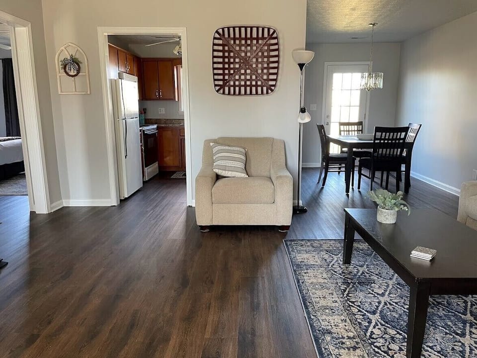 Full kitchen off family room