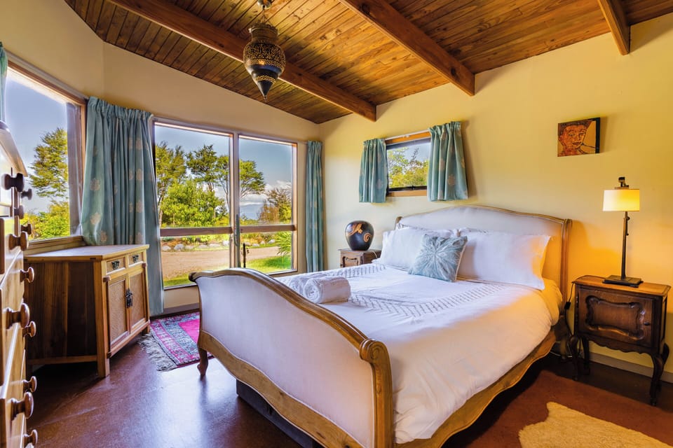 Master bedroom in lodge (1 of 2 bedrooms)