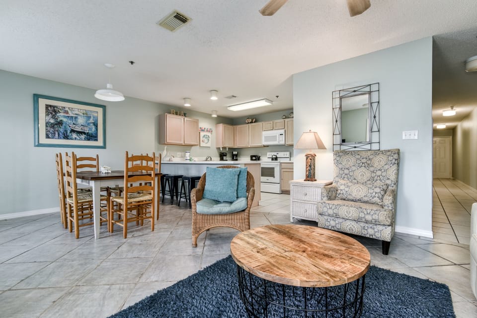 Living & Dining area
