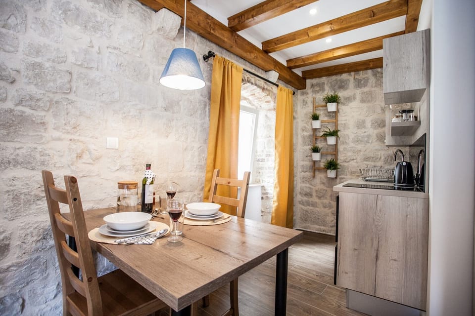 Villa Lucia, studio A2, Trogir