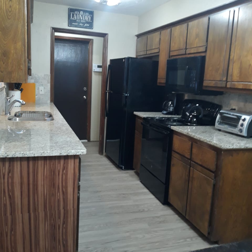 New appliances plus. complementary oatmeal, grits and pancake mix in the cabinet