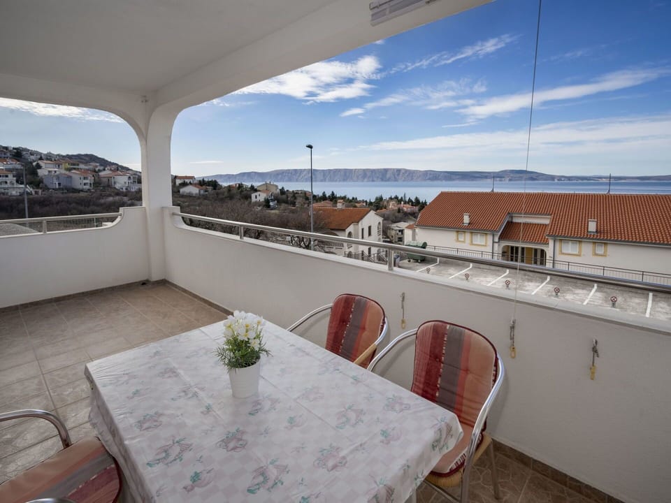 Property, Real Estate, Sky, Room, Balcony, Deck, Vacation, House, Apartment, Architecture