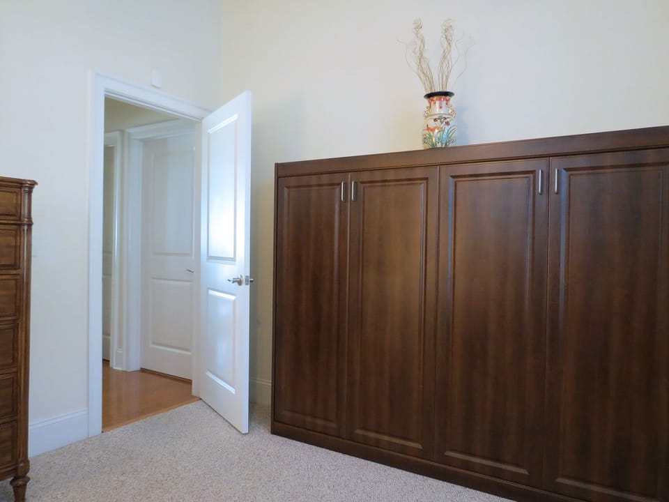 Guest Bedroom/Office Murphy Bed