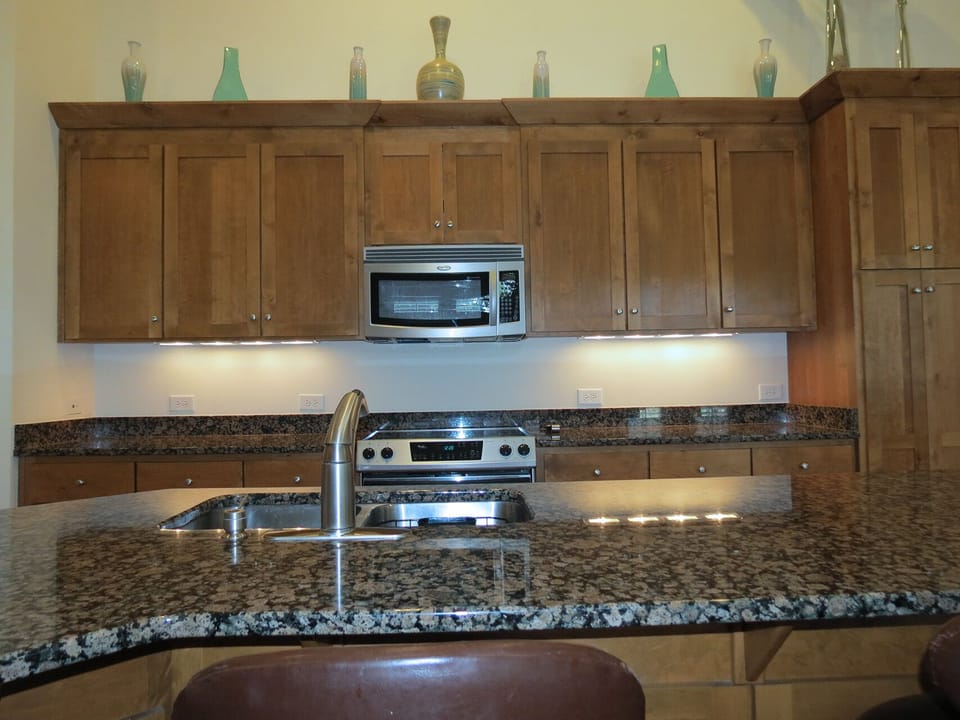 Kitchen Counter Area