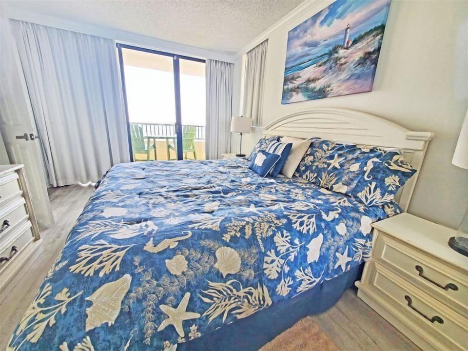 Second Master (King) Bedroom