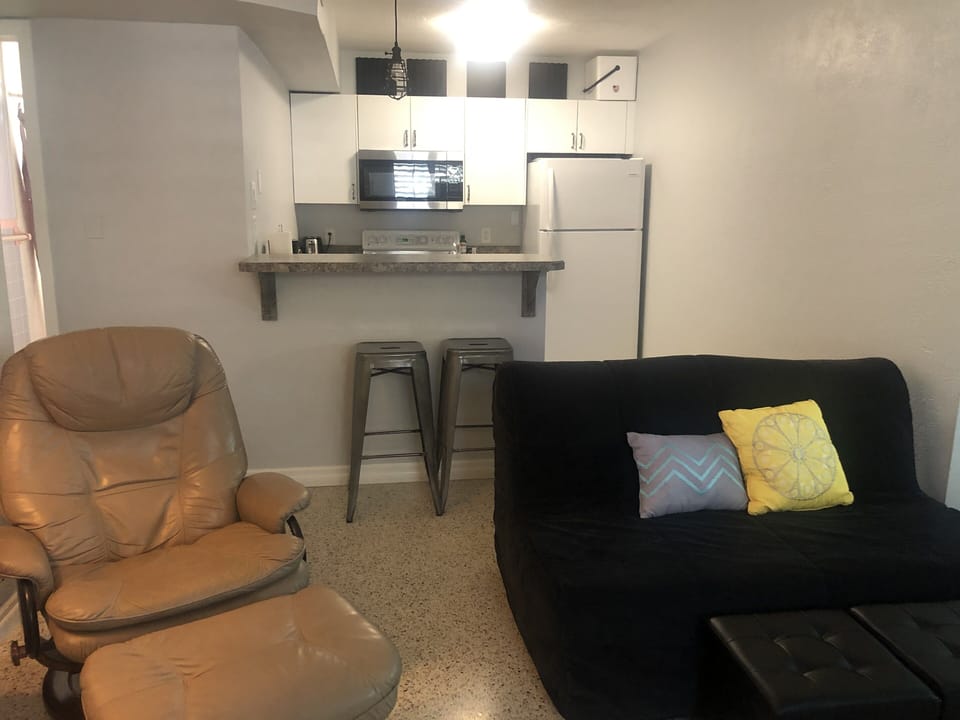 Seating area with sofa bed (double)