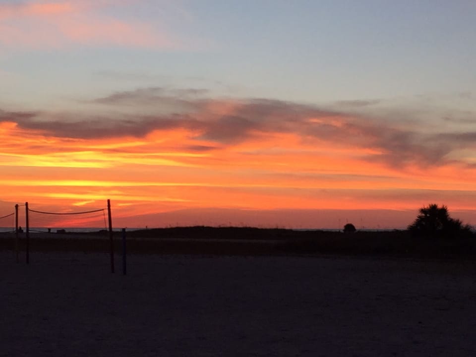 Amazing Sunsets on Beach only 1 1/2 blocks away