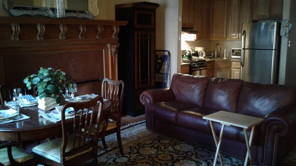 Formal or casual dining