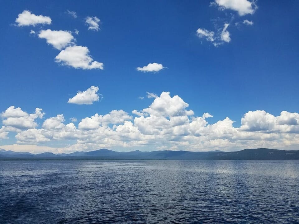 Lake Almanor - playground for water-sports and trophy fishing