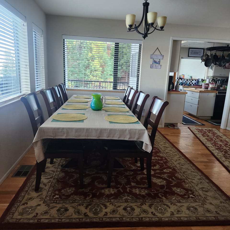 Views of Goose Bay and Mt. Lassen from dining room.