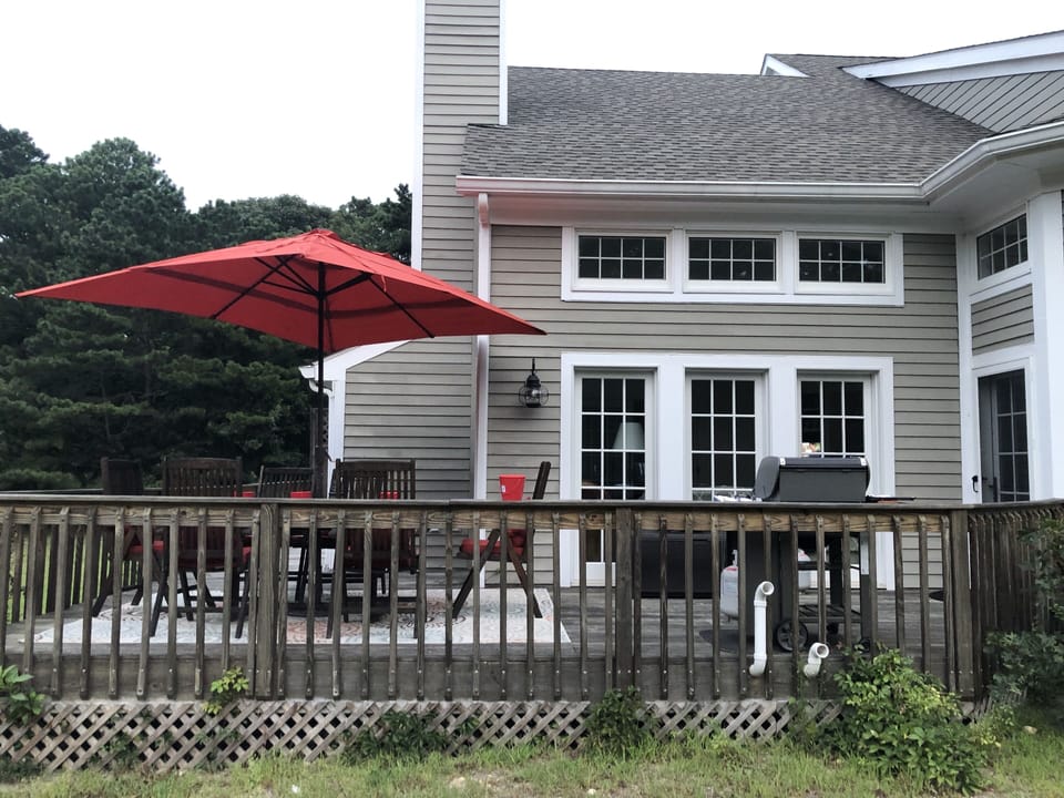 1st Floor Deck and Grill