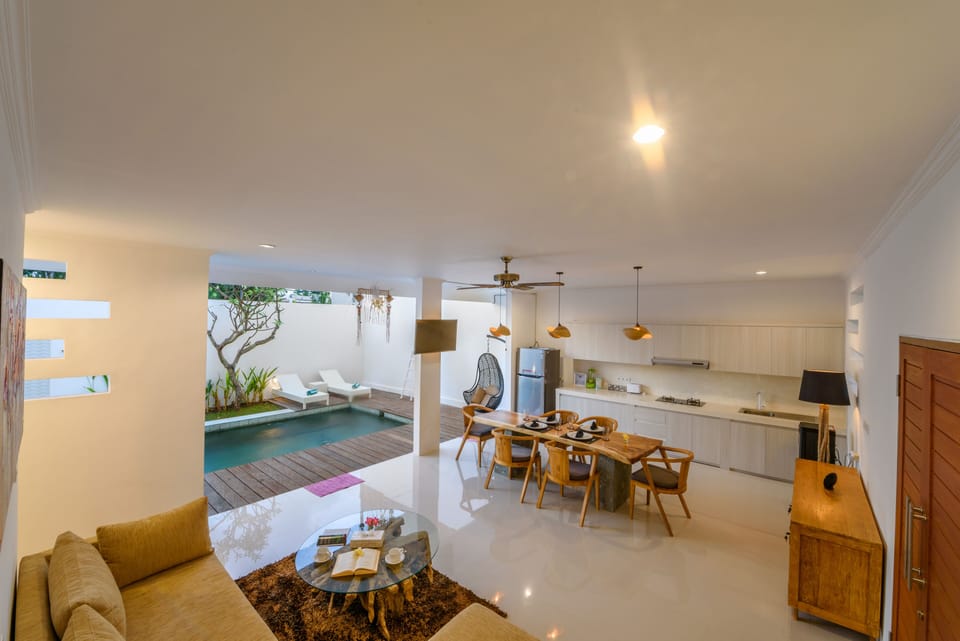 2 BDR Villa No.6 Central Seminyak/Oberoi