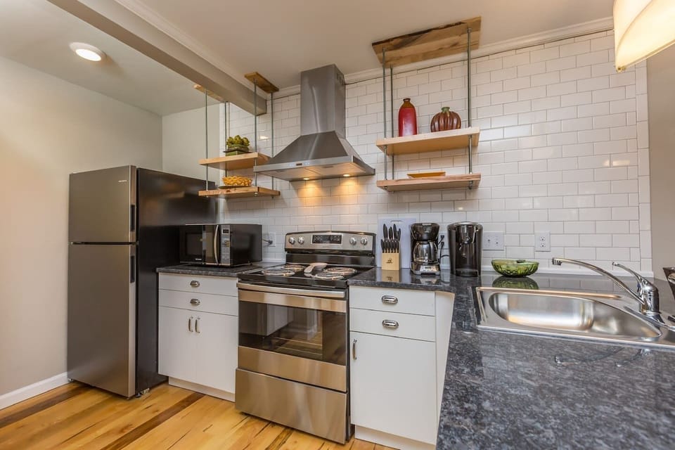 Your fully stocked kitchen!
