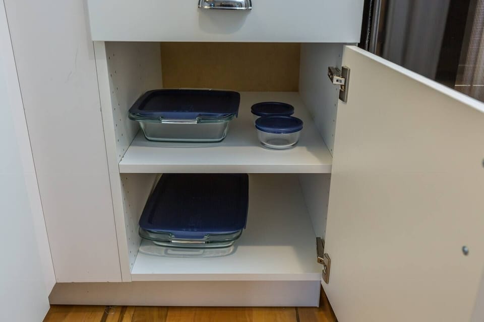 Tupperware in the cabinet
