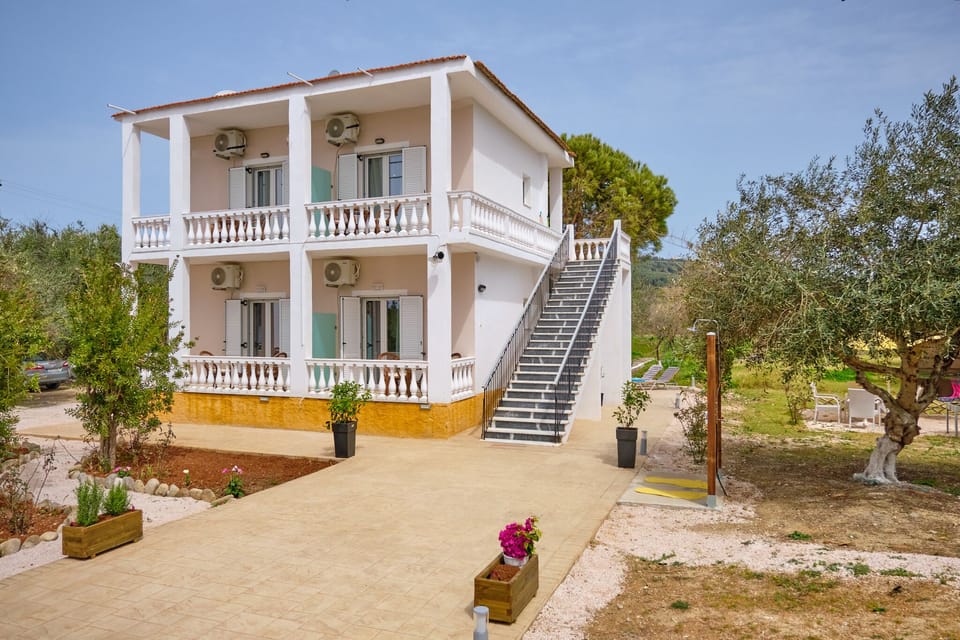 Katoi studio 2 Agios Georgios Pagoi