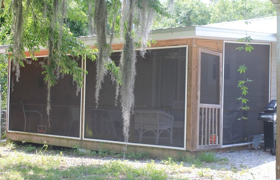 Shady screen porch
