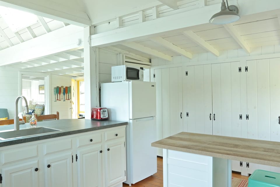 Kitchen and pantry closets
