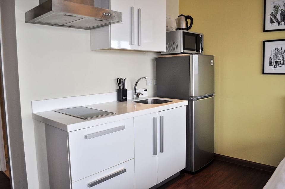 Bright & Easy Studio @Knightsbridge 2521