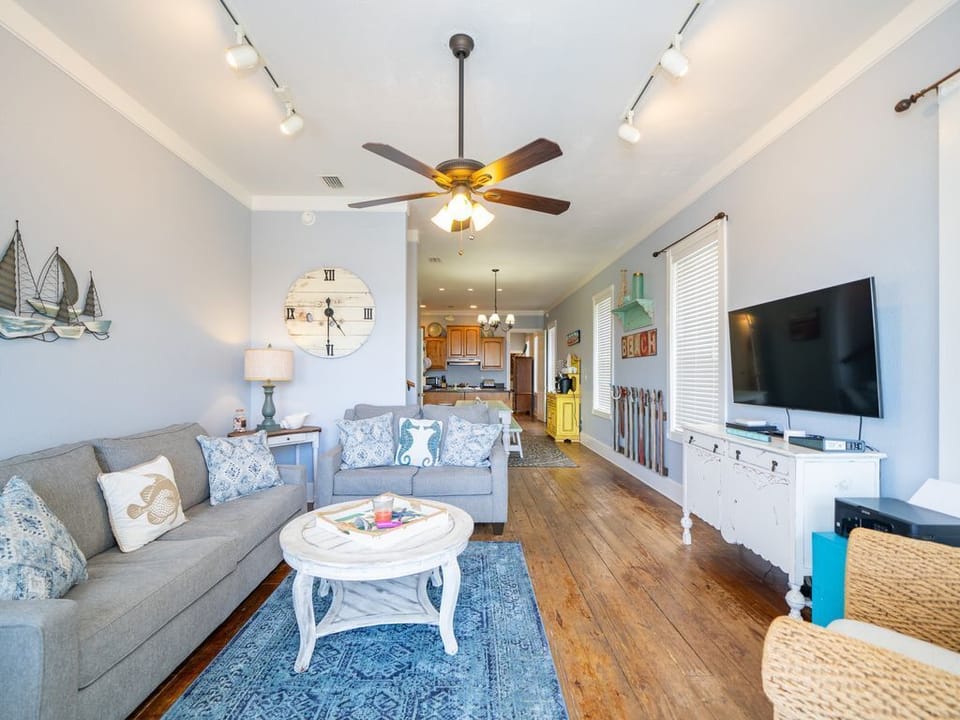 Plenty of seating for your group!