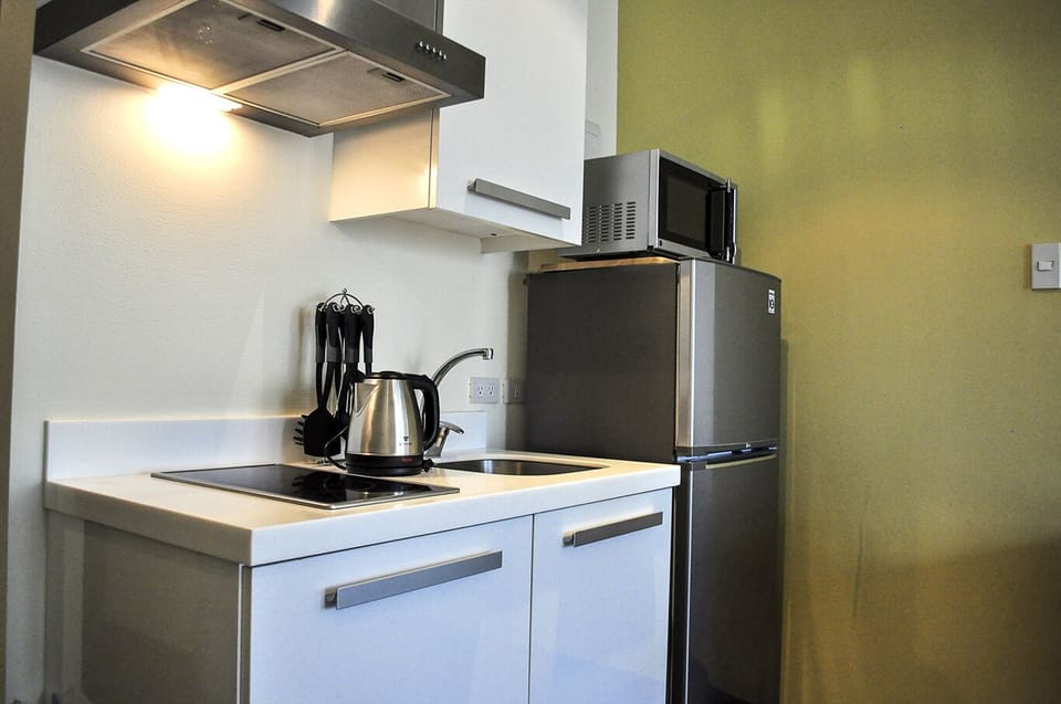 Affordable Studio RM @Knightsbridge 1814