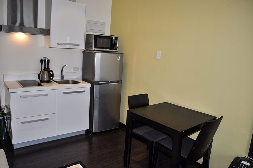 Affordable Studio RM @Knightsbridge 1814