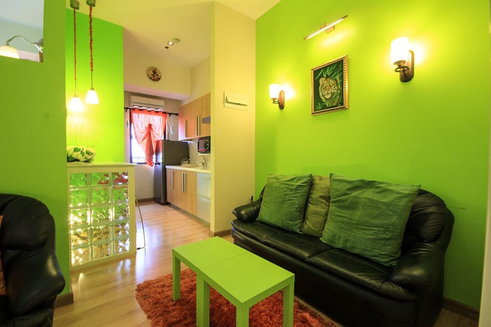 Luxury Studio Unit @ Knightsbridge 3217