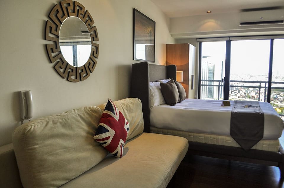 Studio - High Floor @ Knightsbridge 2317