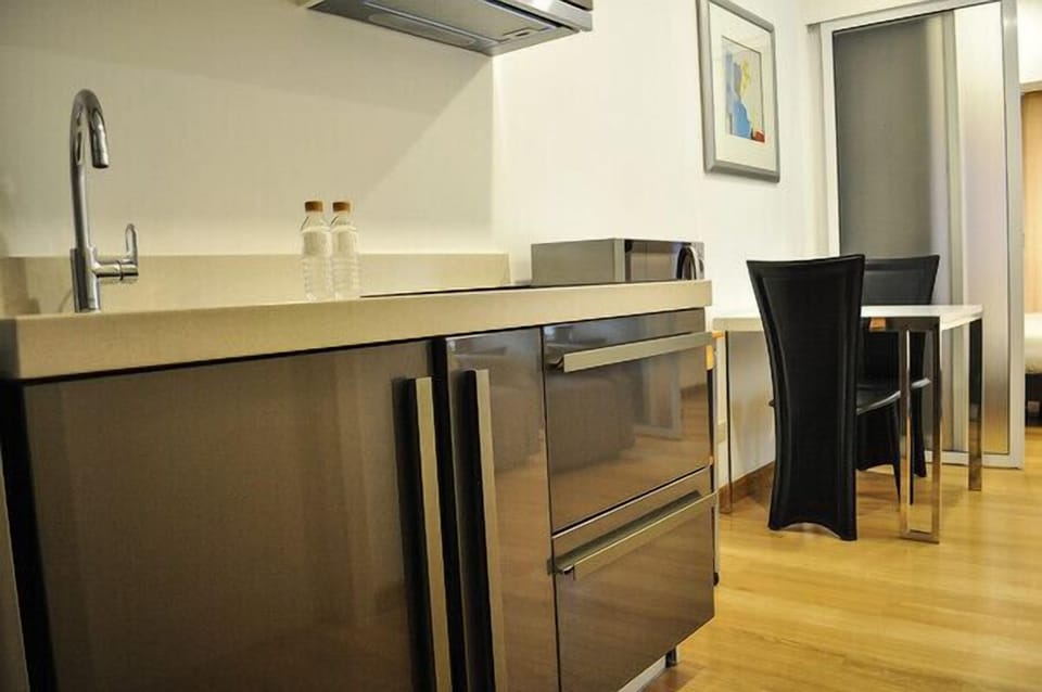 Cozy 1BR Superior Unit @ Milano 3302E 