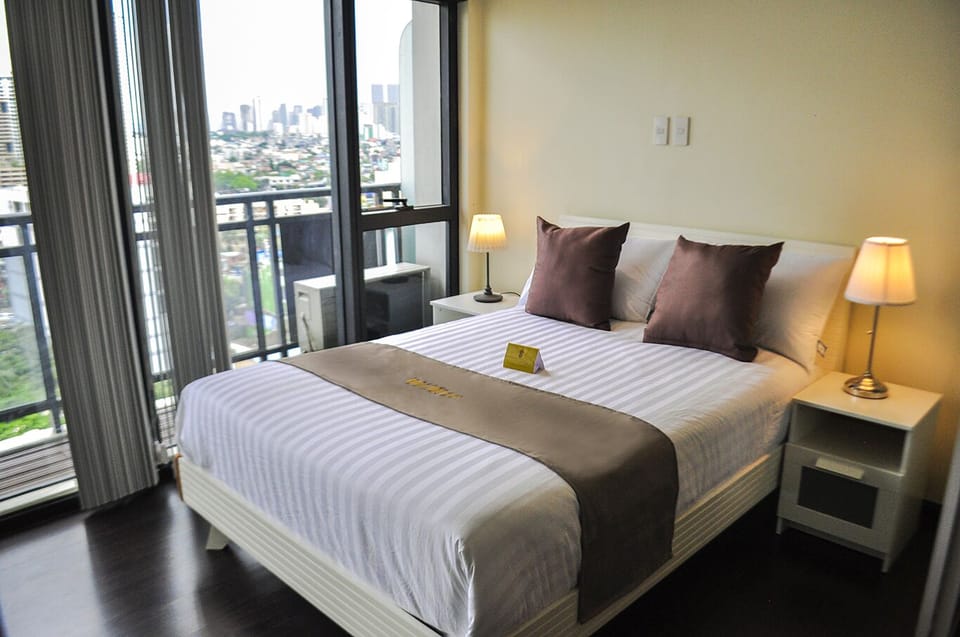 SIGLO SUITES @ Knightsbridge 1121