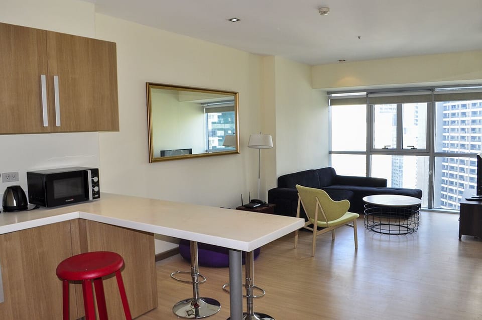 2-Bedroom @ Knightsbridge 2910
