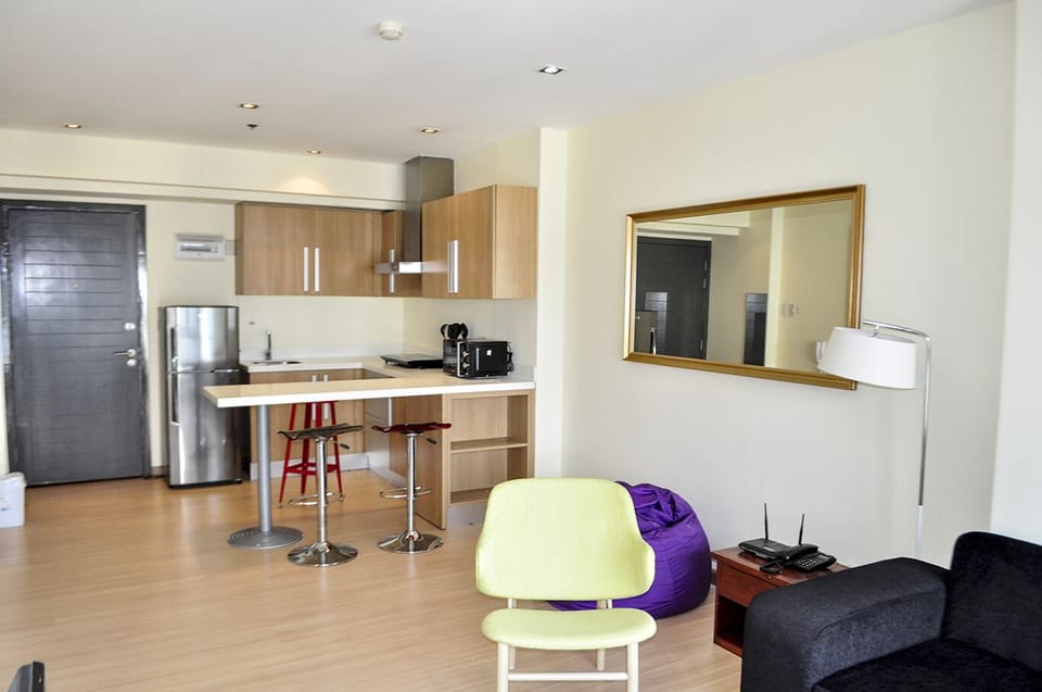 2-Bedroom @ Knightsbridge 2910
