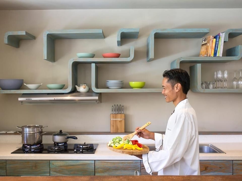 SKL Modern 3BR Villa Downtown Seminyak