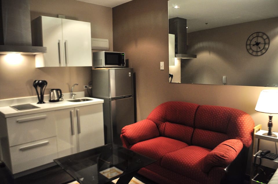 Studio Unit @Knightsbridge 2805