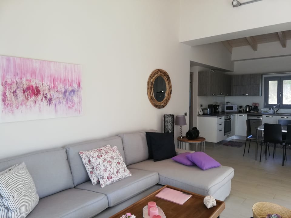 LIVING ROOM VILLA JULIET