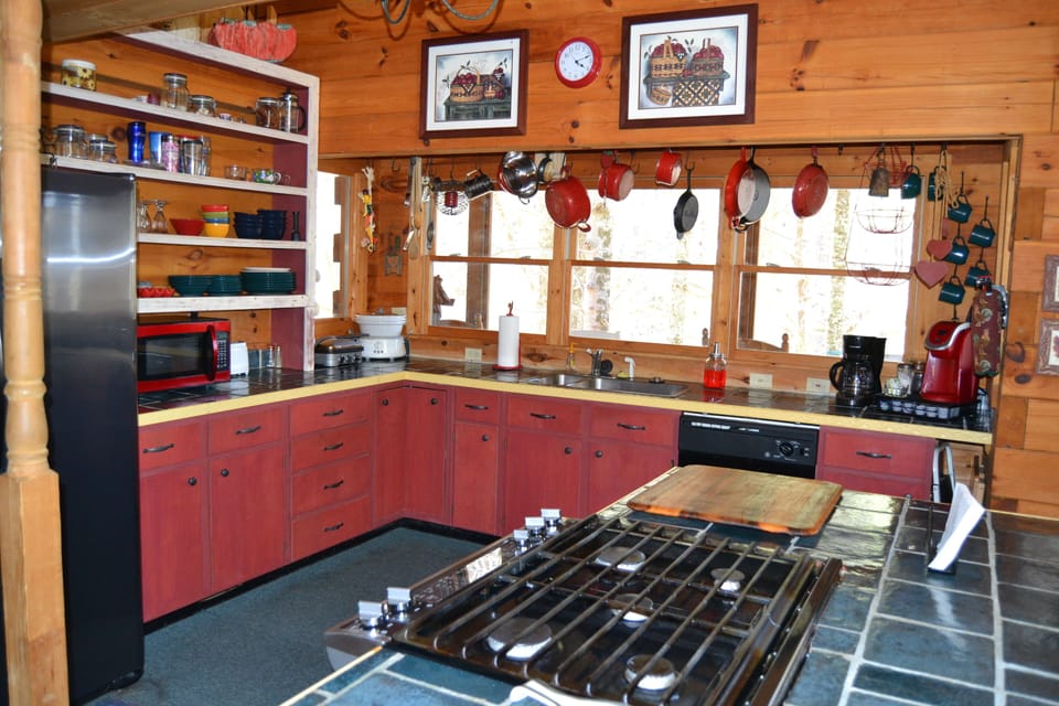 Large Kitchen with everything you need