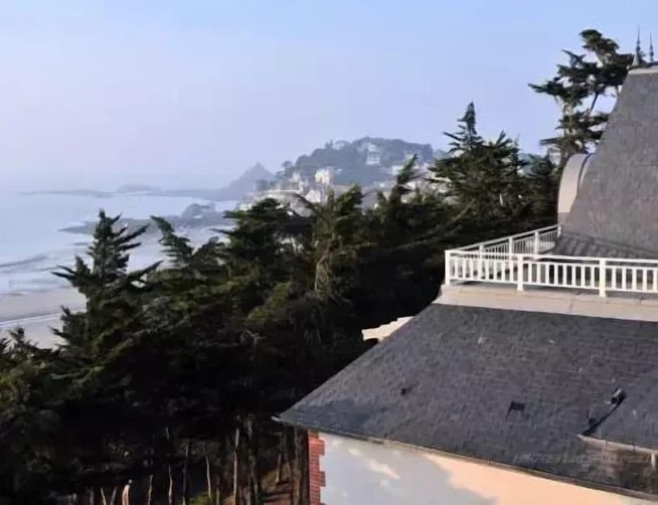 Beach/ocean view