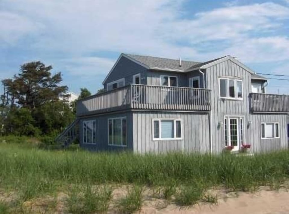 Beautiful 3 bedroom, 2 bath home!