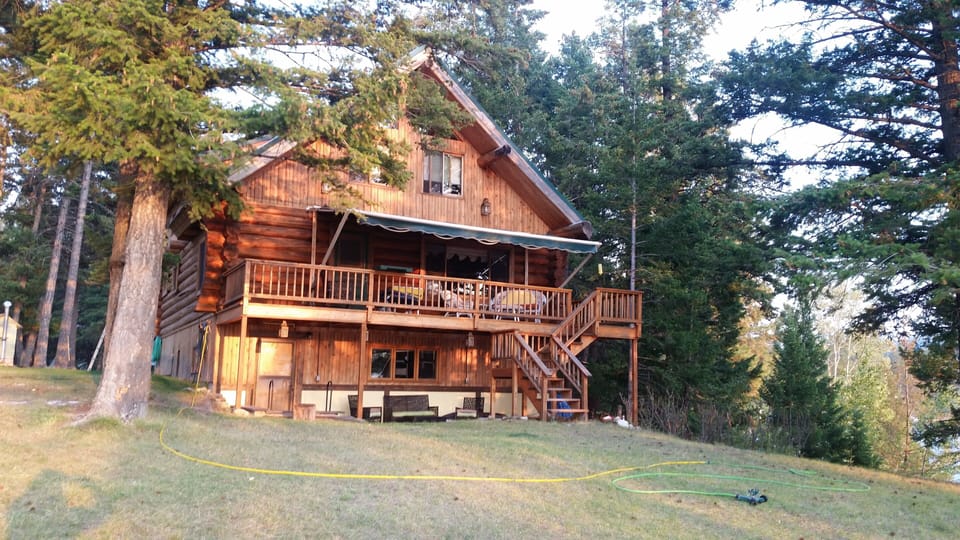 House view from the lake
