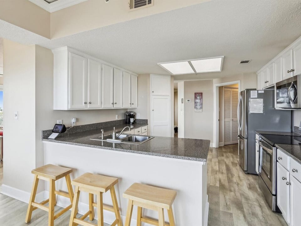 Kitchen at 4207 Windsor Court North