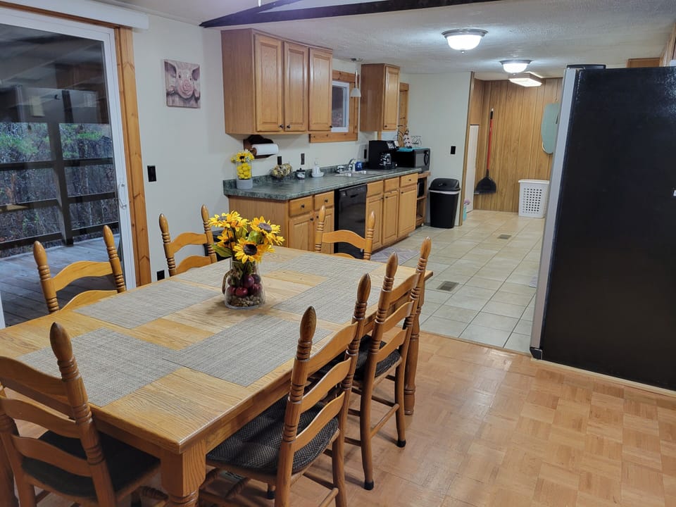 Single twin rollaway bed